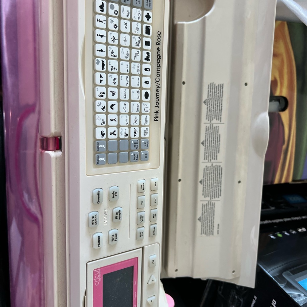 Cricket machine - Picture 2 of 2